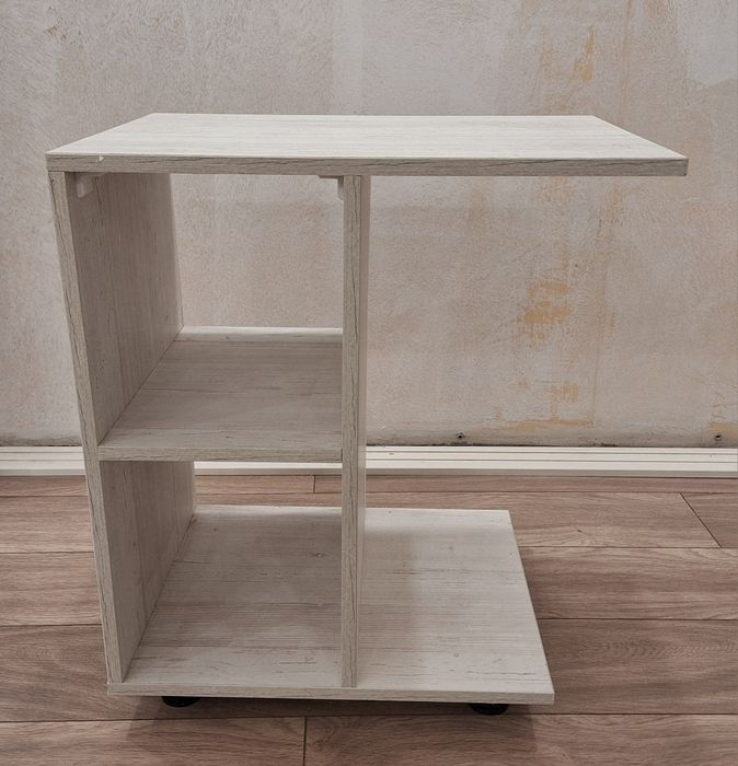 Продам тумбочку (Астана)