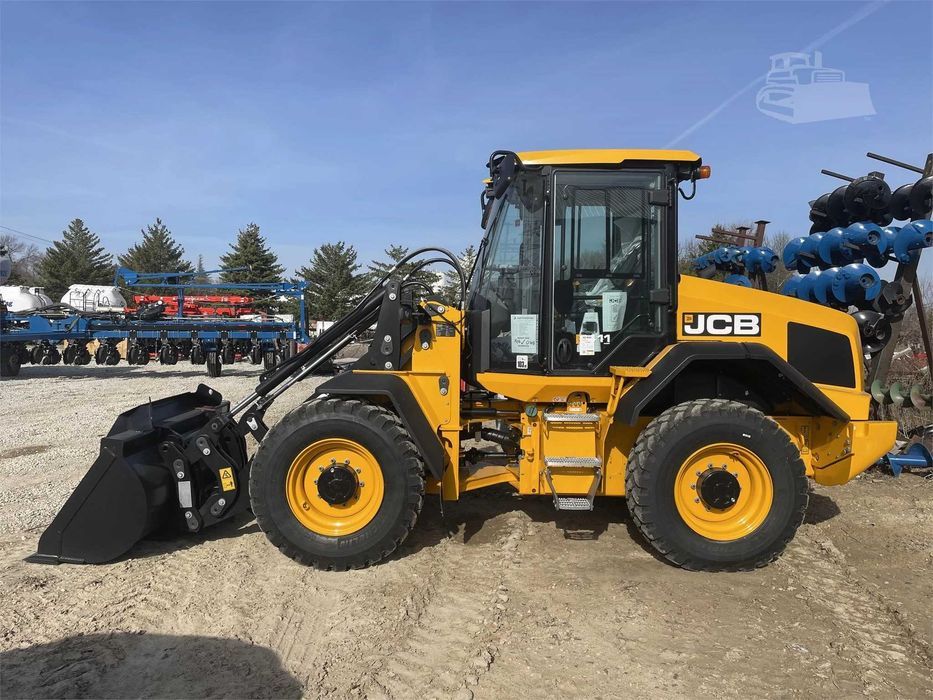 Dezmembrez incarcator frontal JCB 411 - Piese de schimb JCB