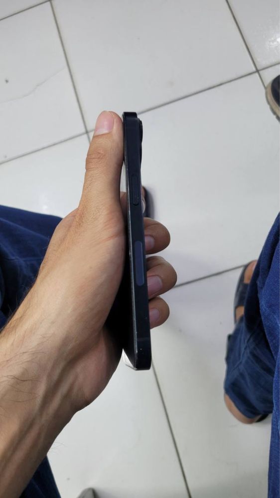 Yomkist 86% xotira 256 gb. LLA. Iphone 14
