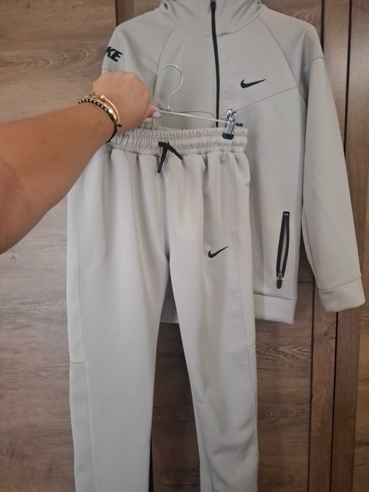 Детски спортен екип Nike 150 см.