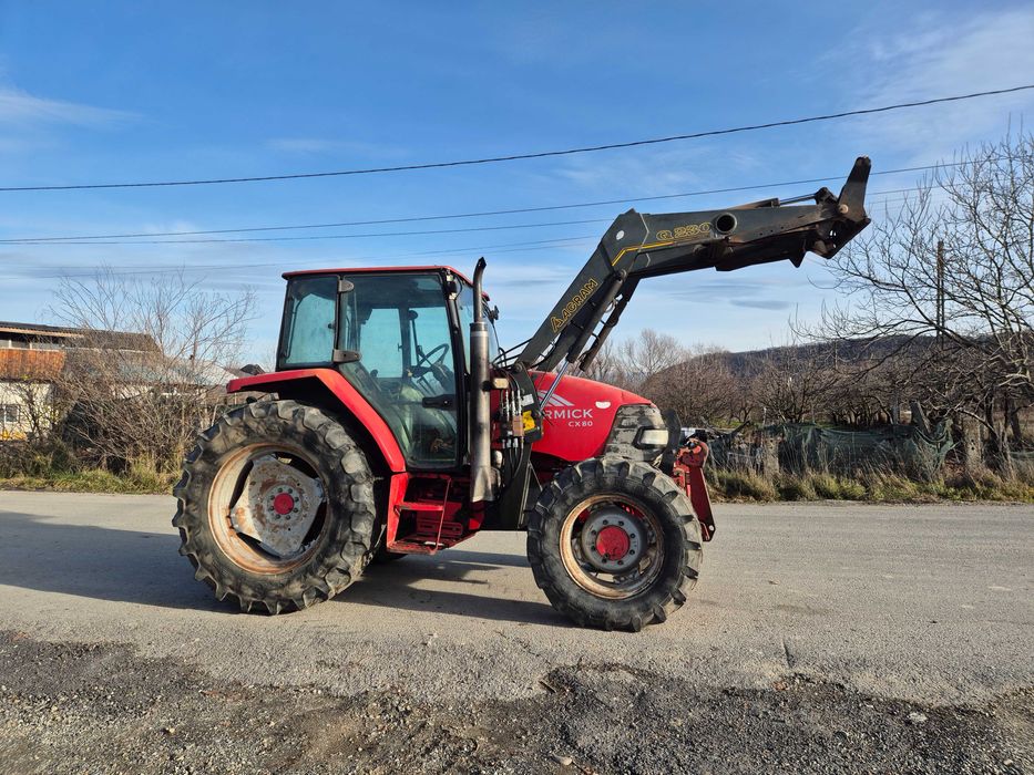 Tractor Mc Cormick  CX80