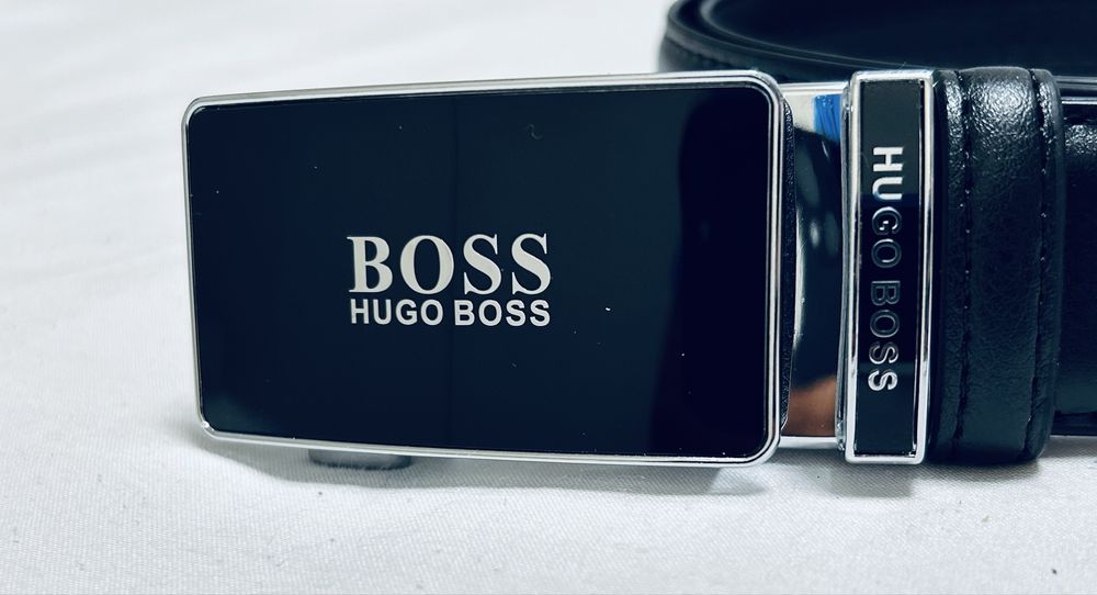 Vand curea nouă Hugo Boss din piele naturala barbati