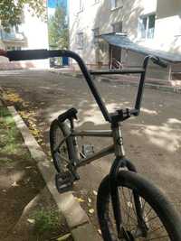 Продам BMX Aтом Bike