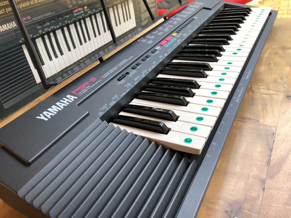 Електронна клавиатура Yamaha PSR-3