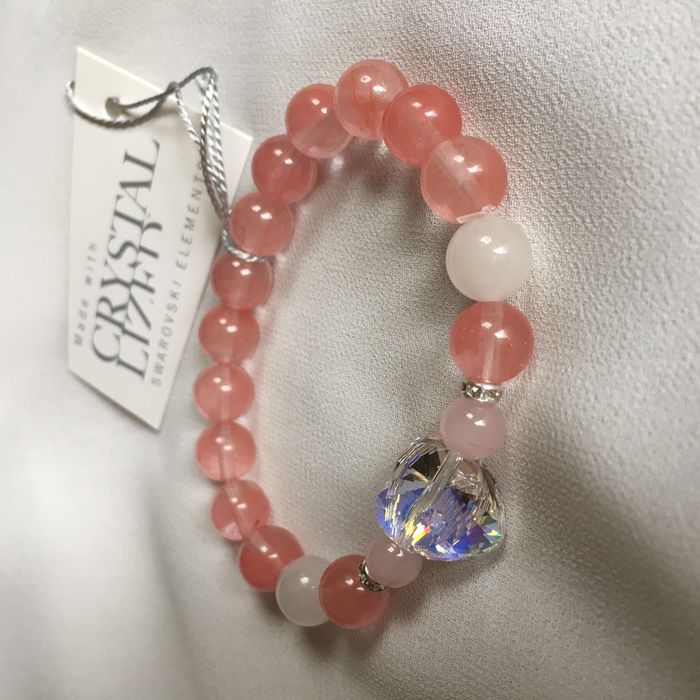 Гривна със Сваровски кристал и кварц / Swarovski кристал и розов кварц