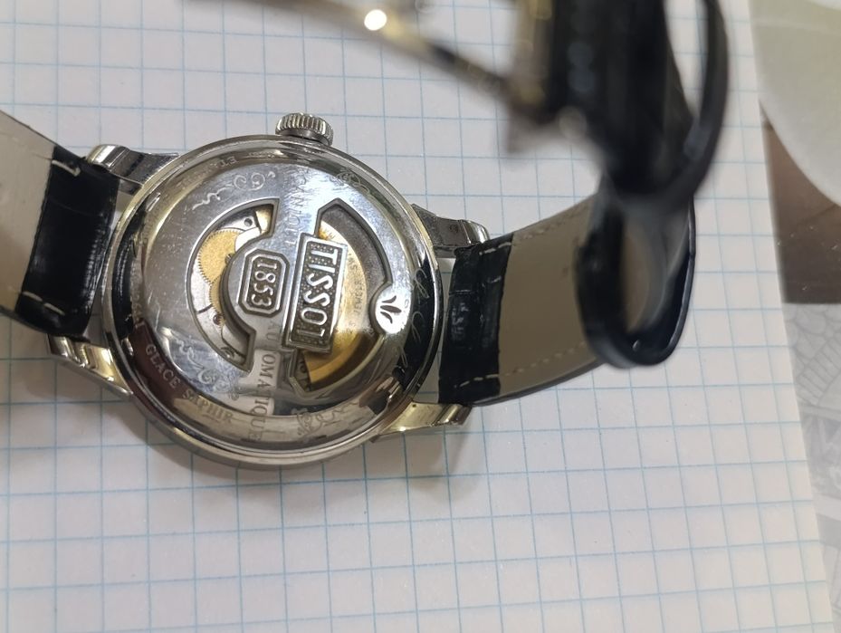 Часы TISSOT. Автоподзавод .Швейцария