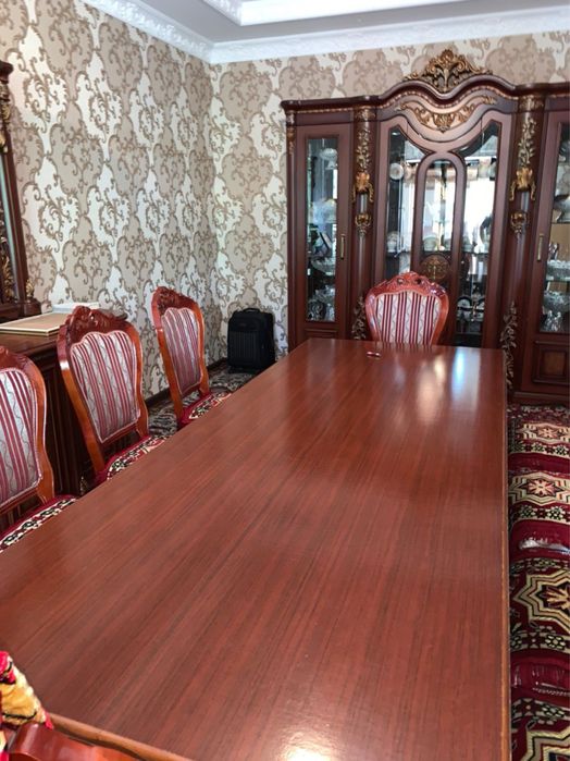 Стол ва стул сотилади