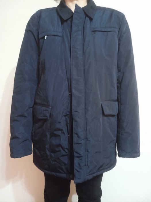 Куртка почти новая