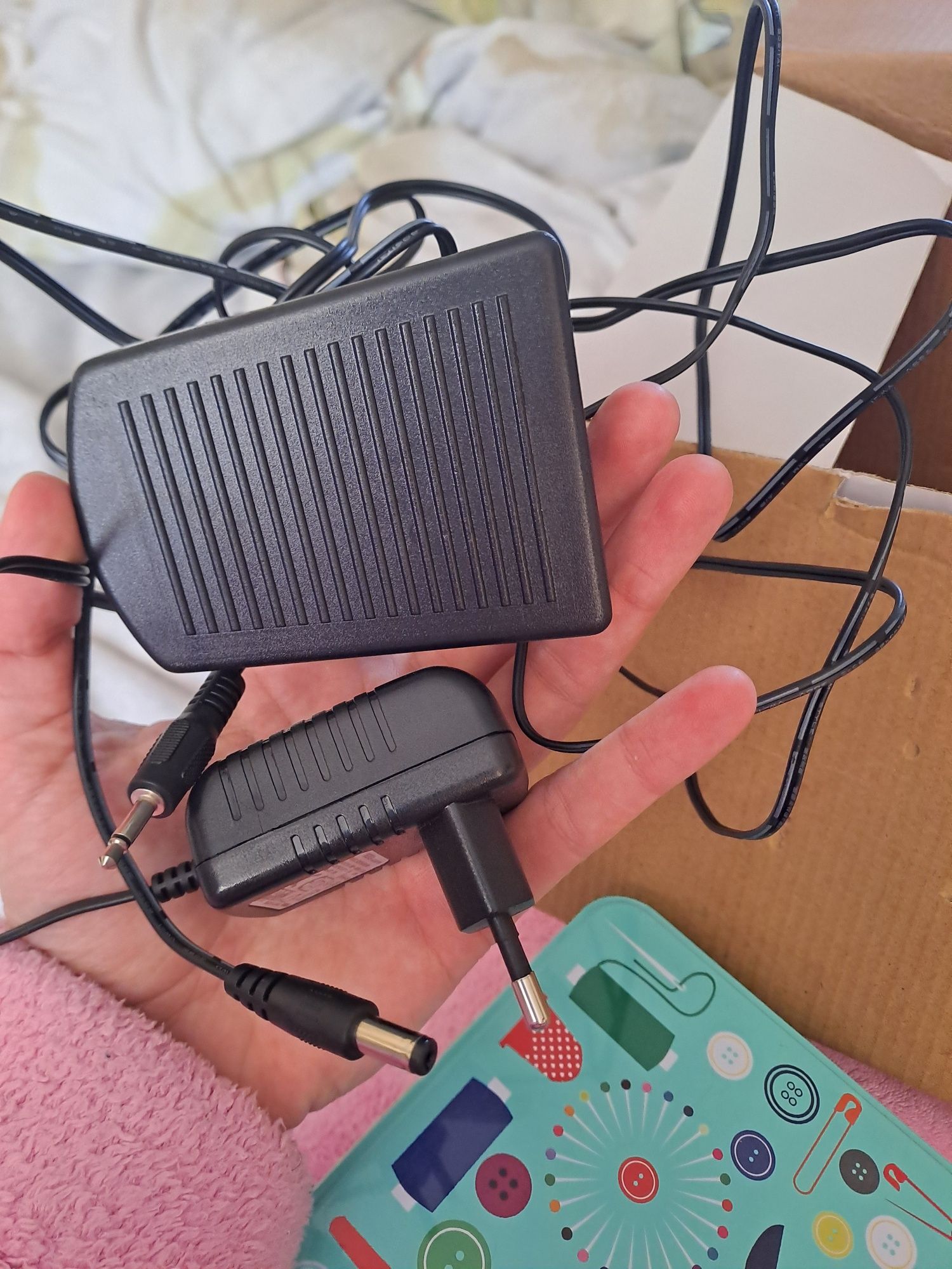 Шевна машина InnovaGoods 6 V 1000 mA