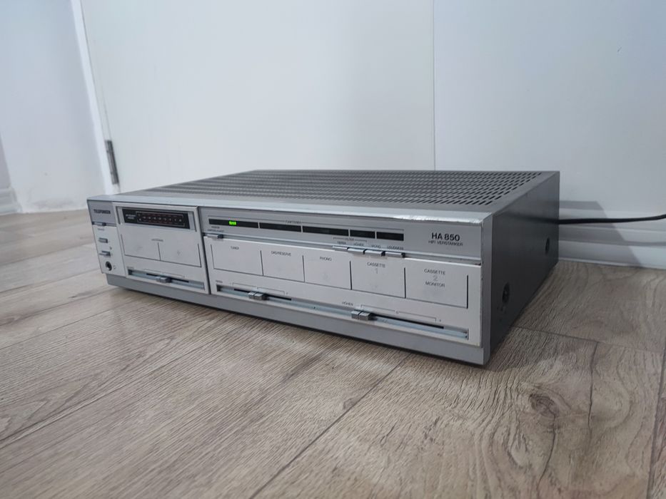 Amplificator Telefunken HA 850 statie