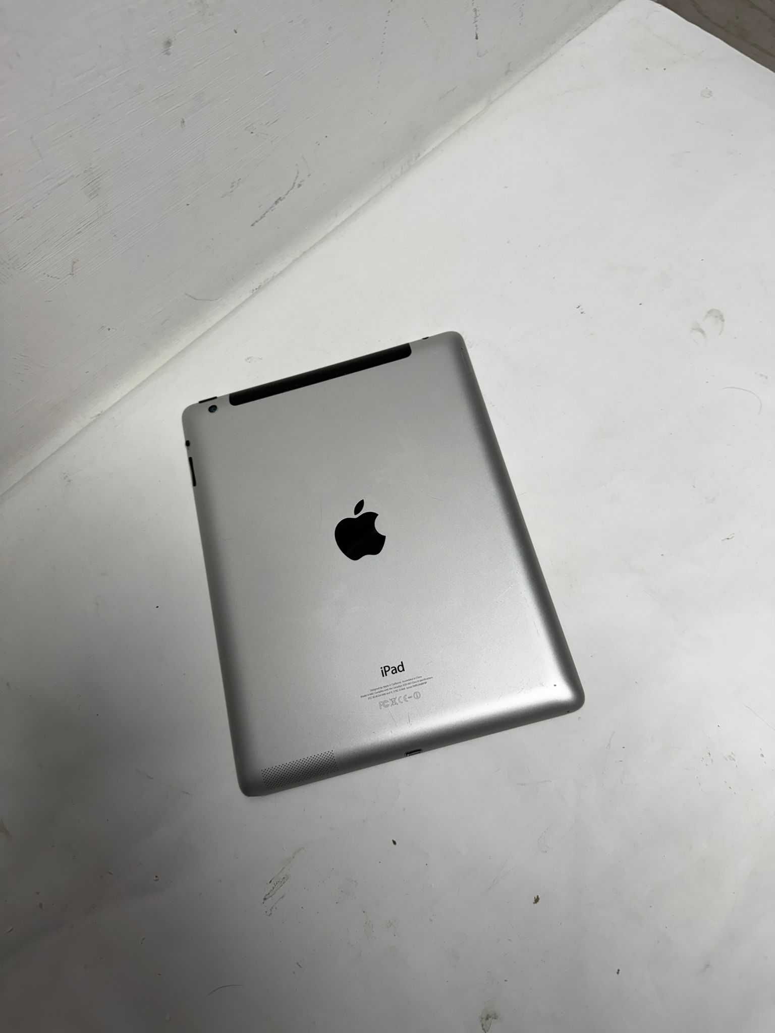 Tableta Apple iPad 4 16Gb/ Wi-Fi + 4G SIM Cellular - Space Grey
