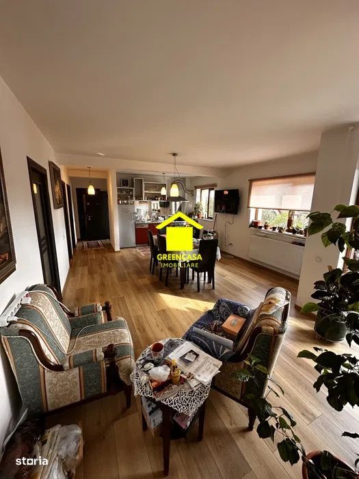 Apartament 3 camere, 76mp, balcon, gradina 120mp, zona Campului, Manas