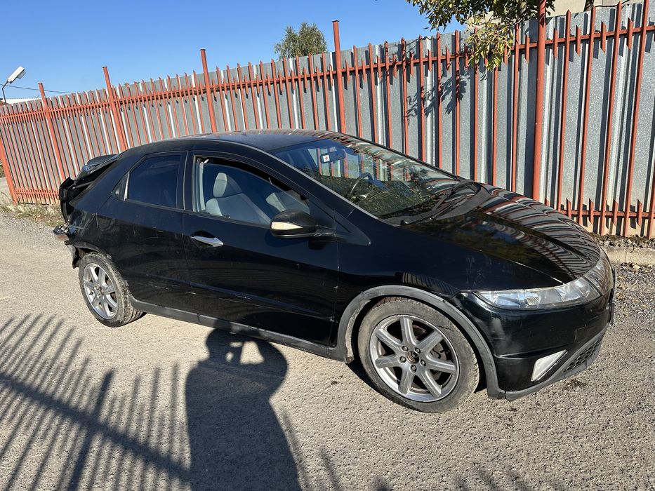 Honda Civic 1.8 на части