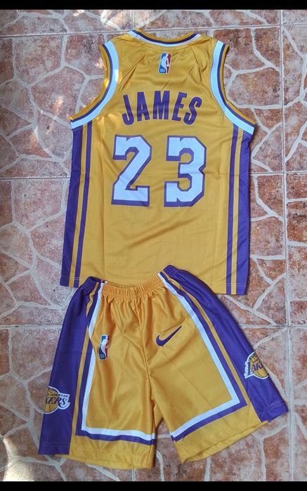 ЛЕЙКЪРС детско юношески баскетболни екипи