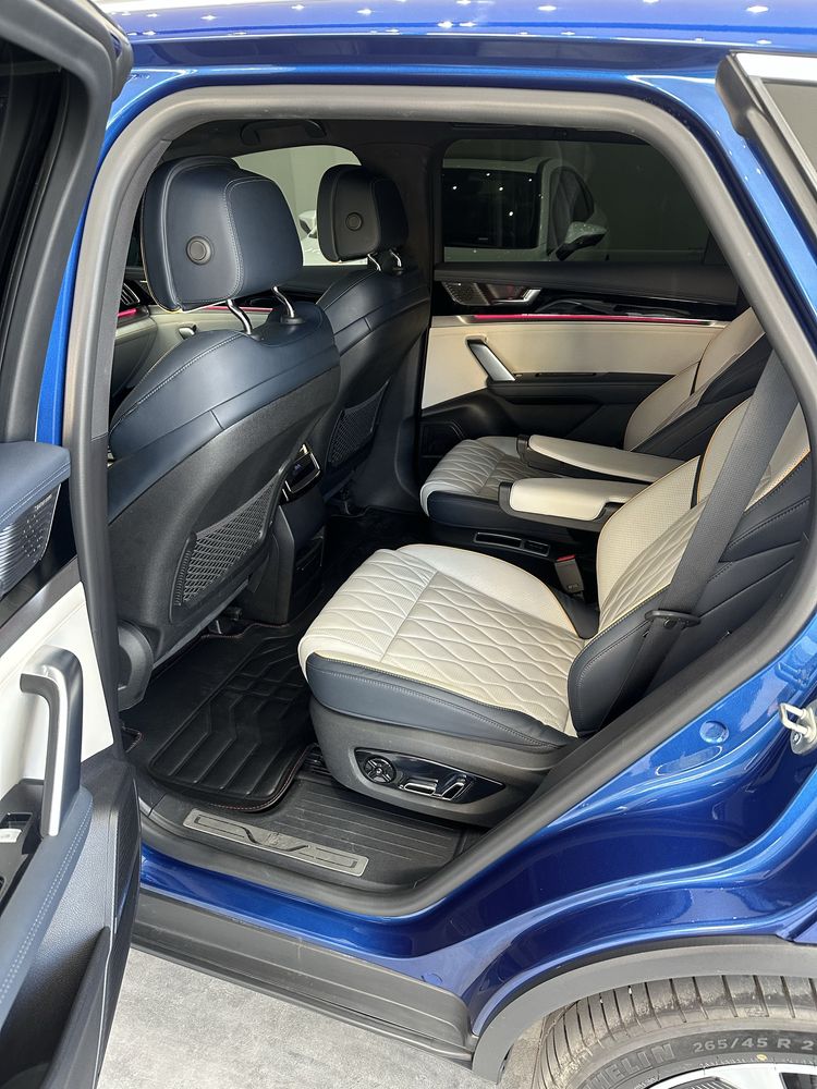 Byd Tang 2 ta motor 4.4 sek
