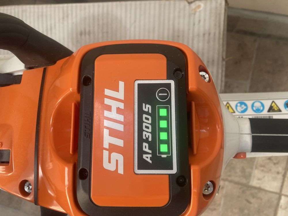 Верижен трион Stihl MSA 220c