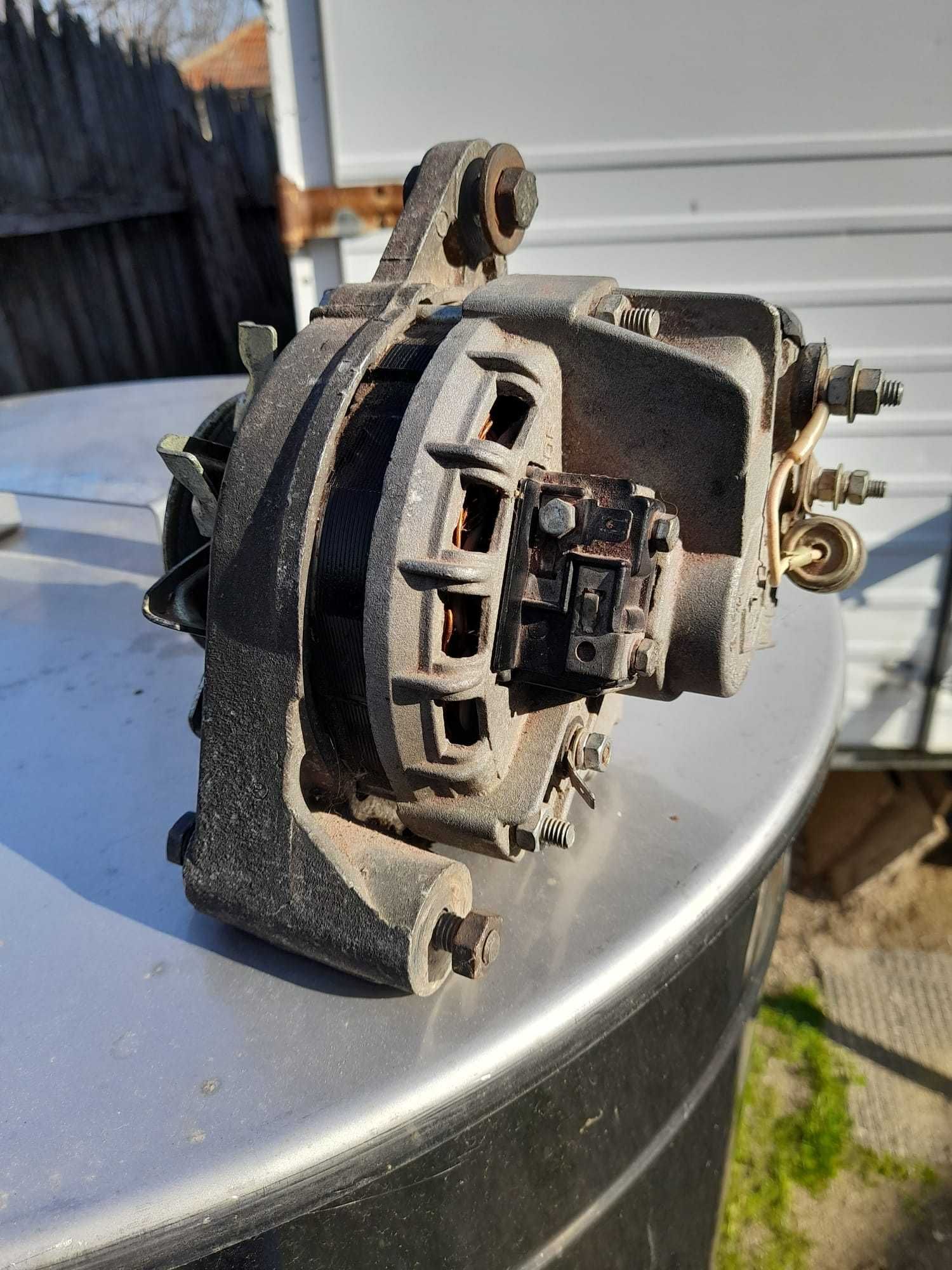 Alternator 24 V nou,.