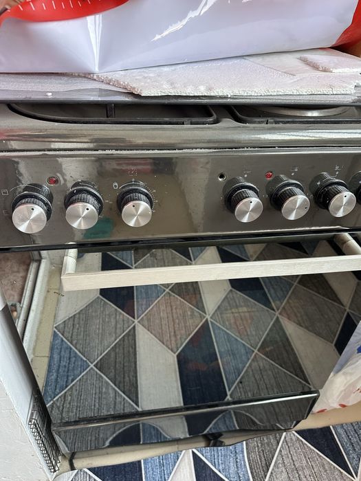 Плита газ две конфорки, две электрические, духовка