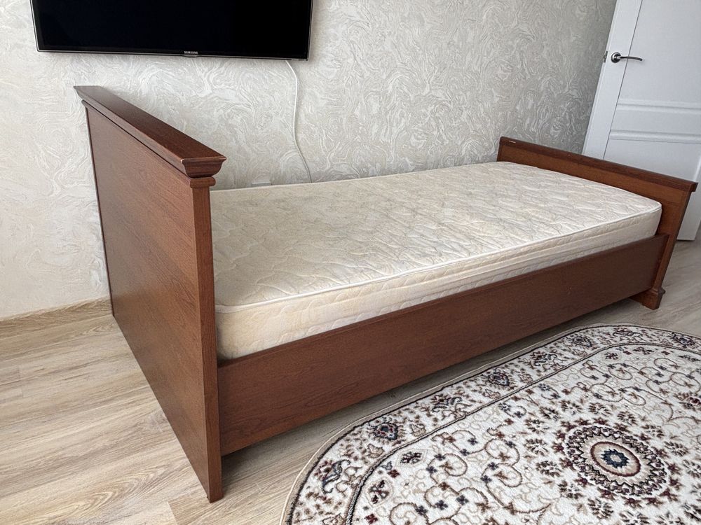 Кровать односпалка