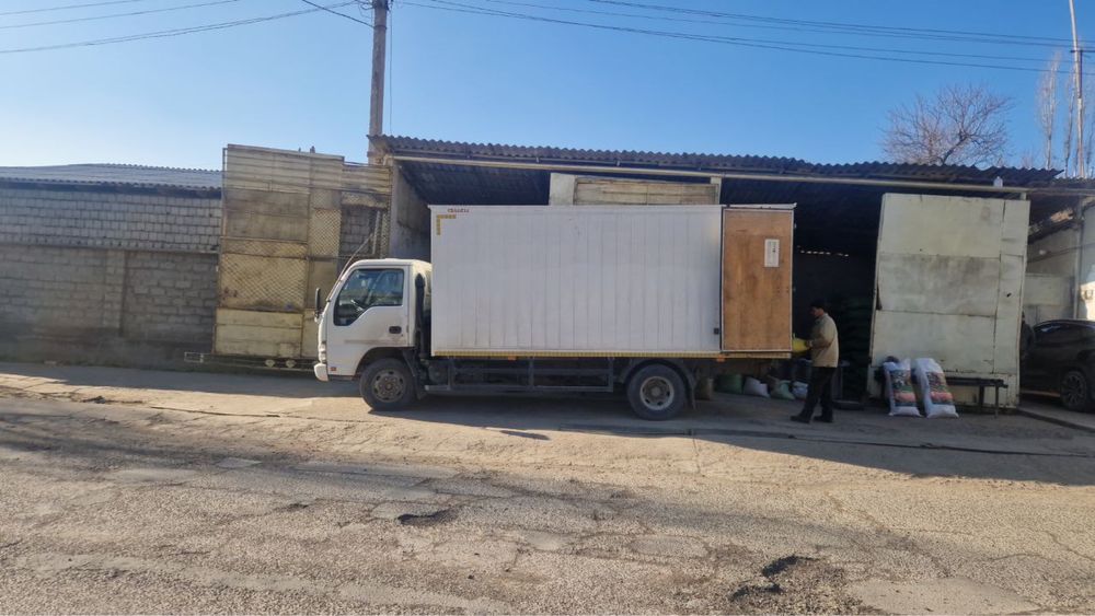 Isuzu (Исузу) сотилади. 2017 йил