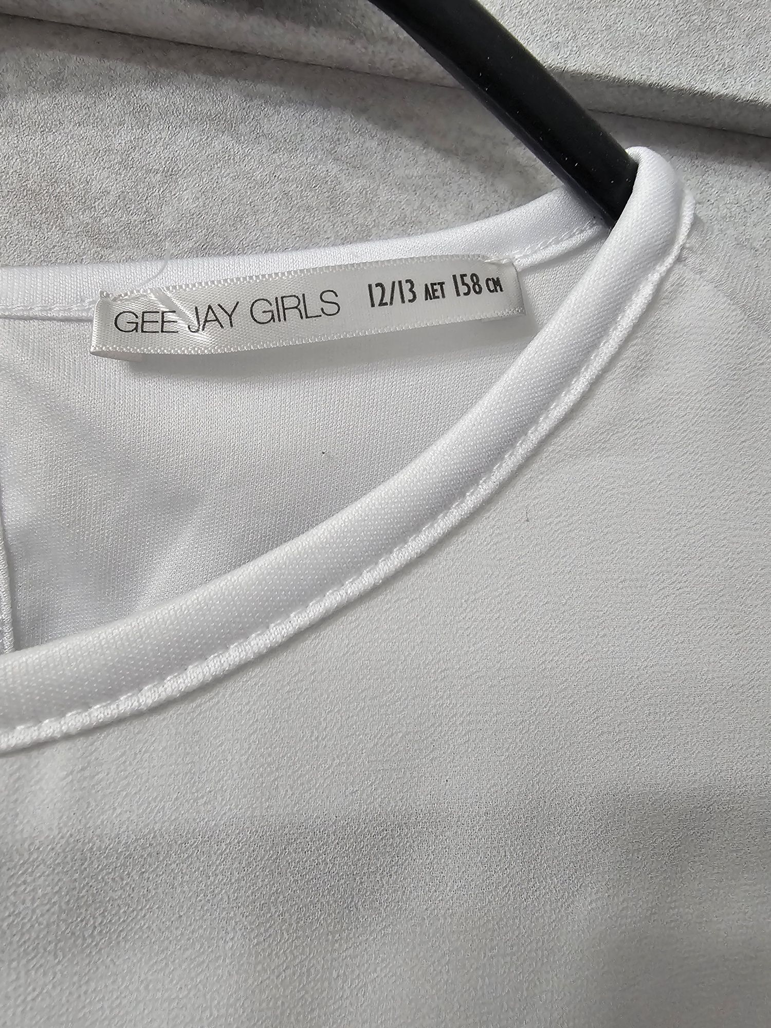 Продам блузку для девочки! 11-12 лет!