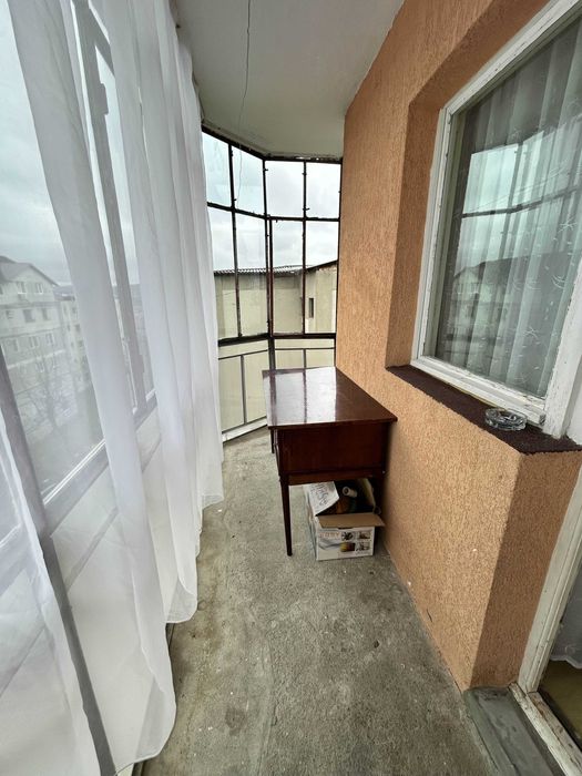 Vând apartament cu o camera in Dej