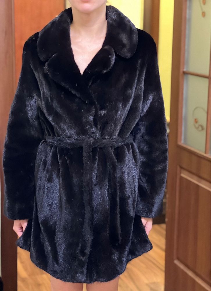 Продам норковую шубу