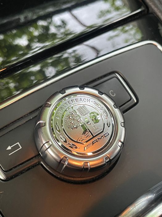 Ново! 3D aлуминиева AMG емблема за джойстик на навигацията.