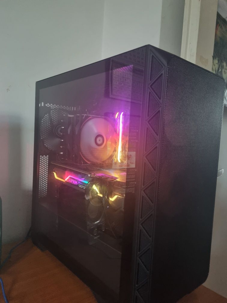 Геймърски компютър с RTX 3080 SUPRIM – готов за всяка игра!