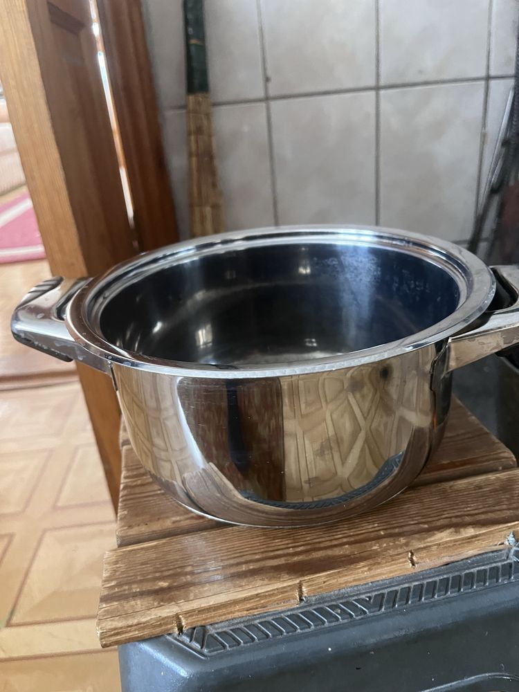 Кастрюля 2,5 литра