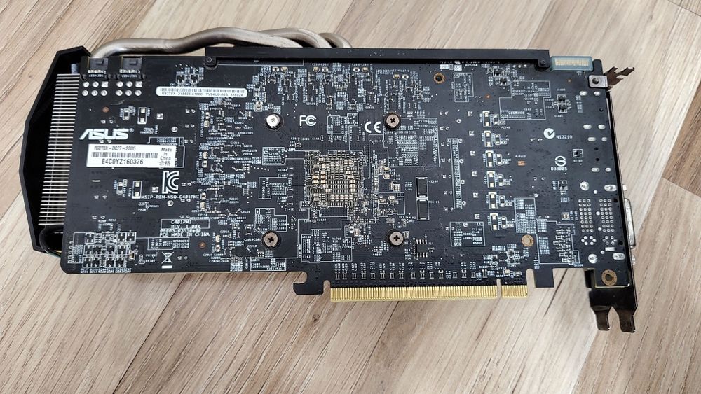 Placa video Asus R9 270X 2gb
