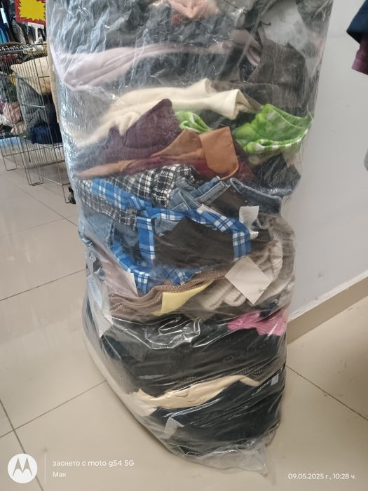 Дрехи втора употреба  3 лв кг, само ако се вземе всичката стока