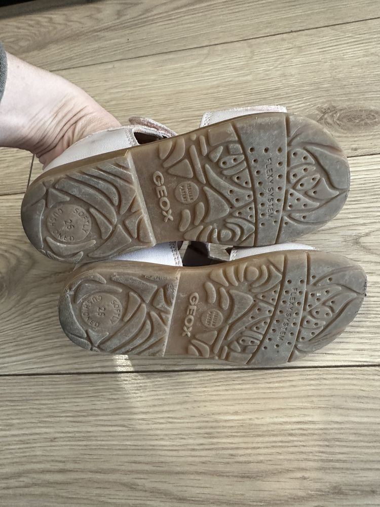 Детски сандали Geox