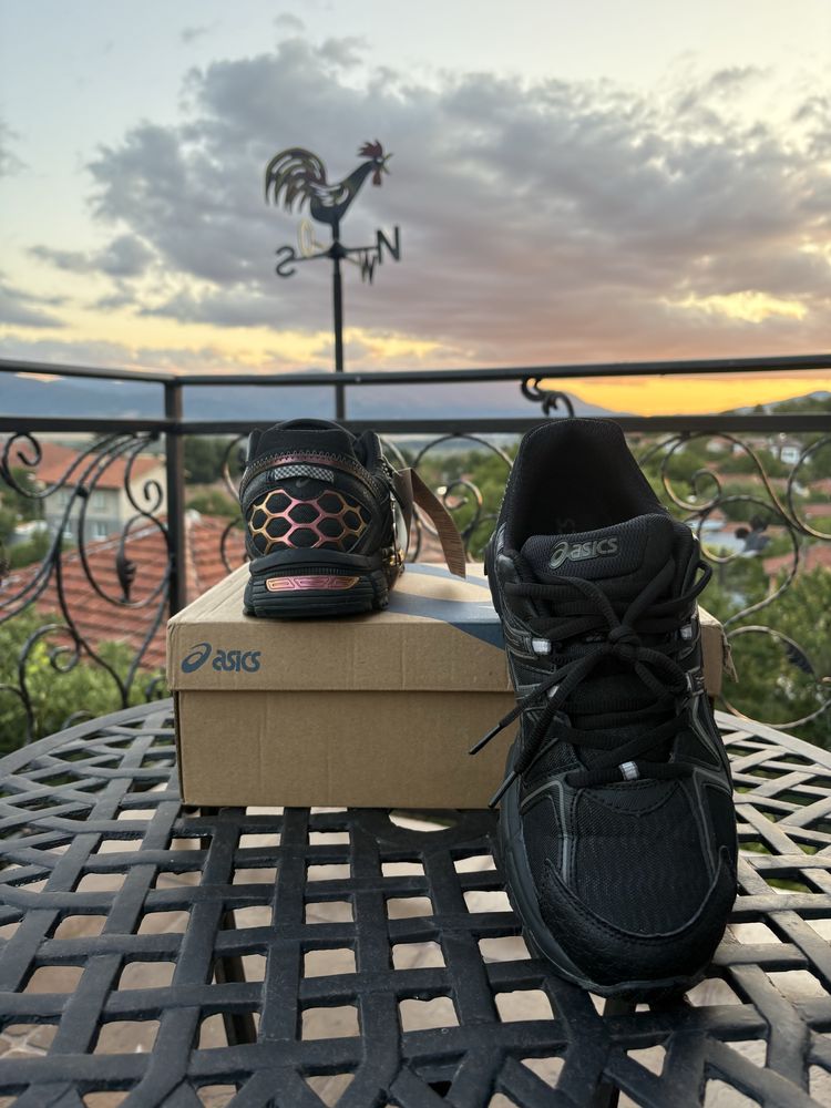 Asics Gel-Kahana 8 Black Rose Gold