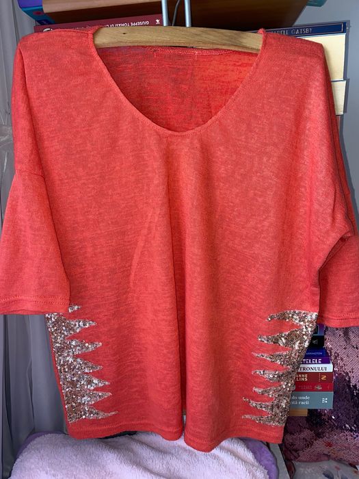 Bluză cu mânecă trei sferturi