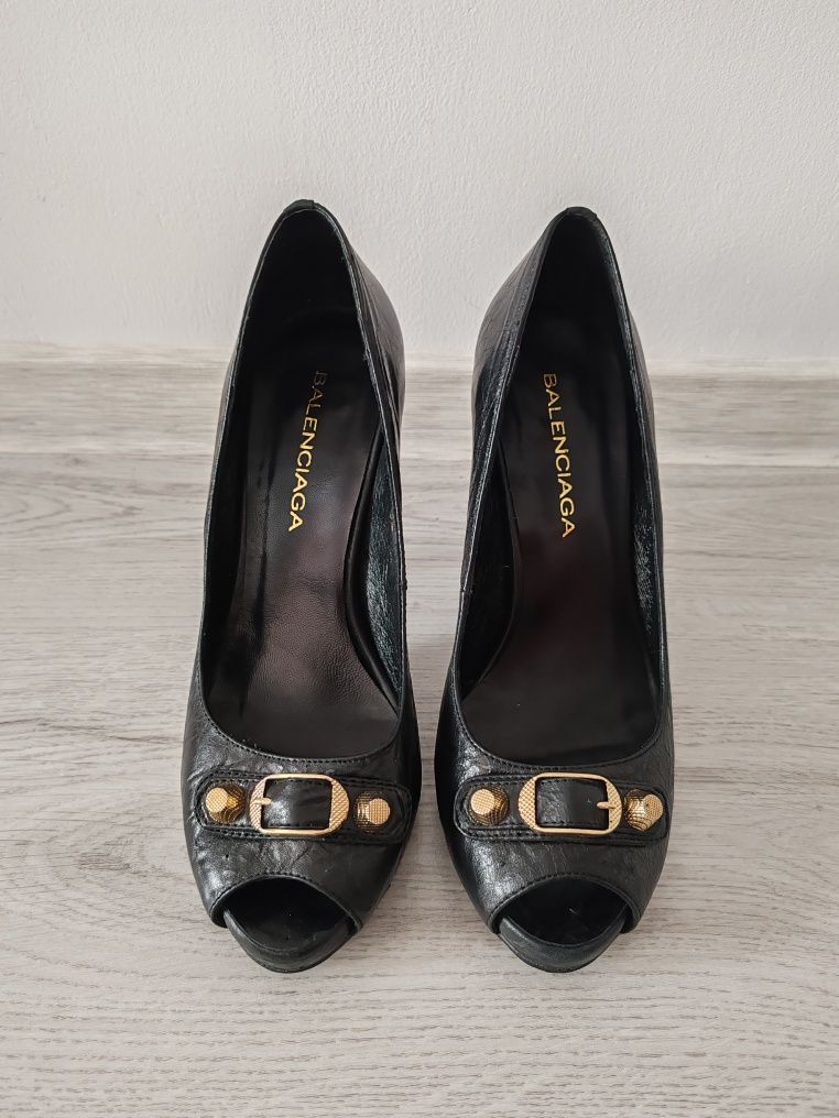 Pantofi Balenciaga mărimea 37