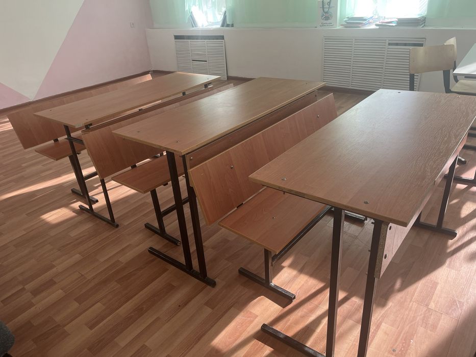 Парта, доска, стул