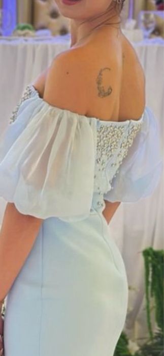 Вечернее платье голубое