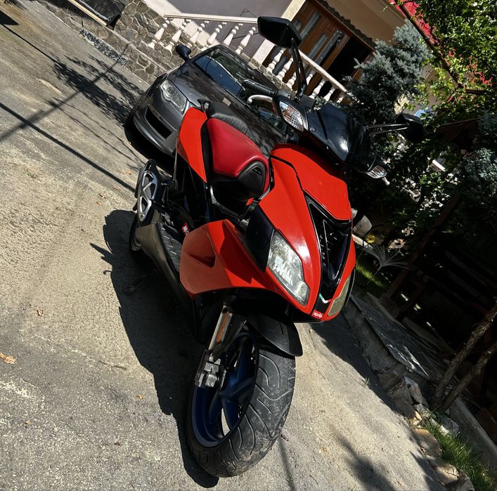 Scuter Aprilia SR 50