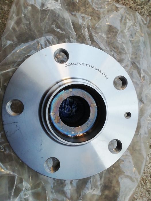 Vând rulment roata Comline.