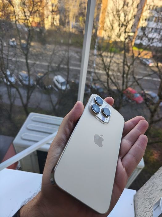 iPhone 14 pro 256 GB  Gold