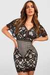 Къса вечерна рокля от черен гипюр Boohoo