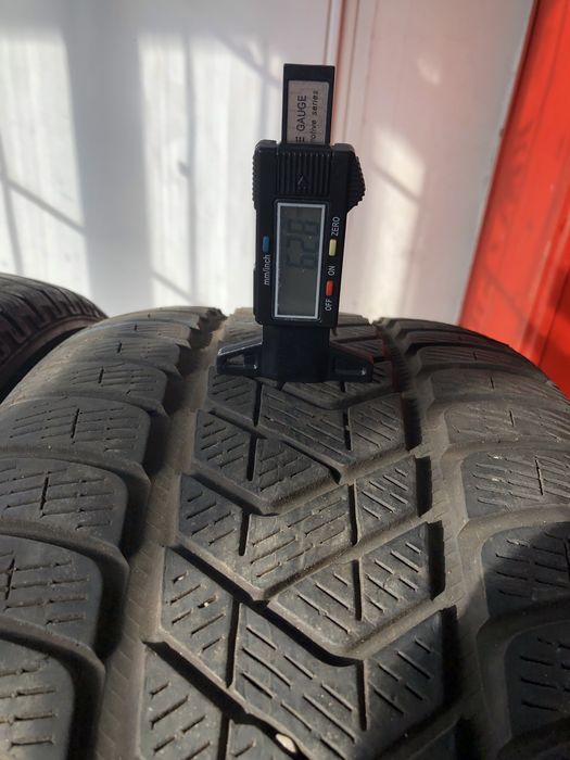 Зимни гуми 255/40/21 Pirelli Scorpion winter 2бр