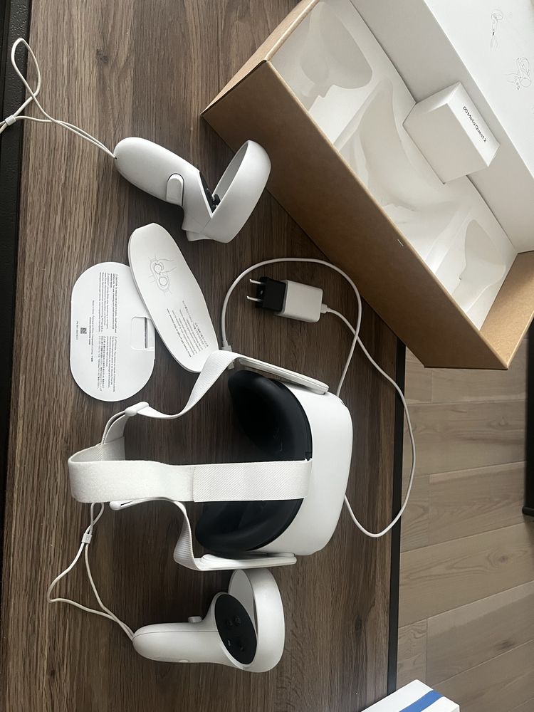 Casca VR ALll-in-One Oculus Quest 2, 128 GB alb