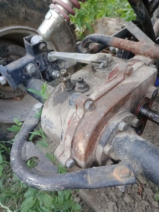 Vand atv 250 cc stare buna