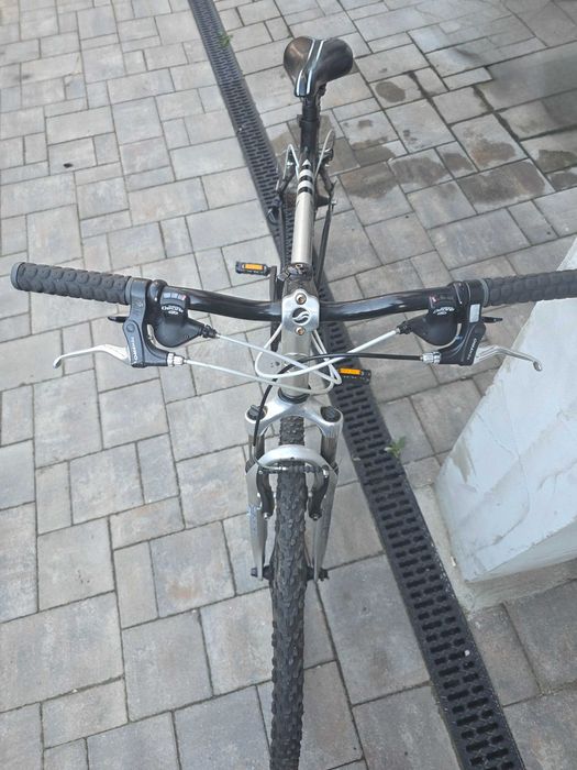 Vând bicicleta adusa recent din Olanda