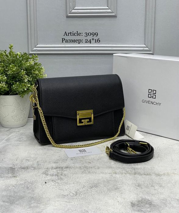 Сумка от givenchy