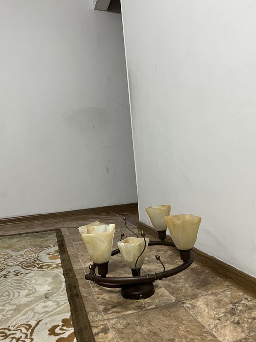 Продоётса Люстра