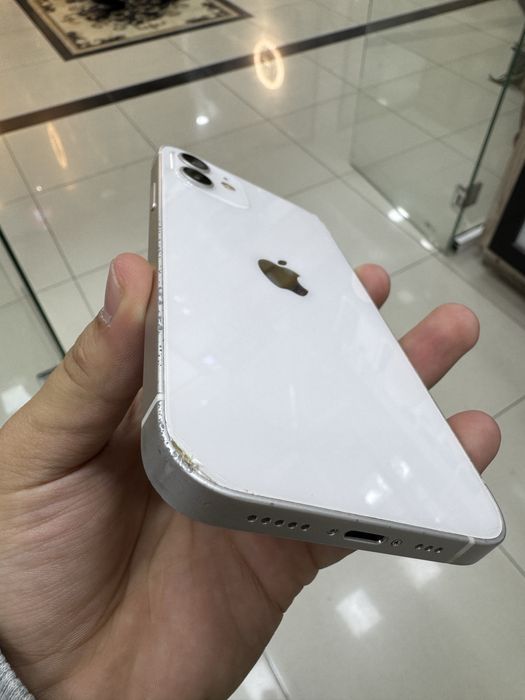 Iphone 12 в хорошем состоянии