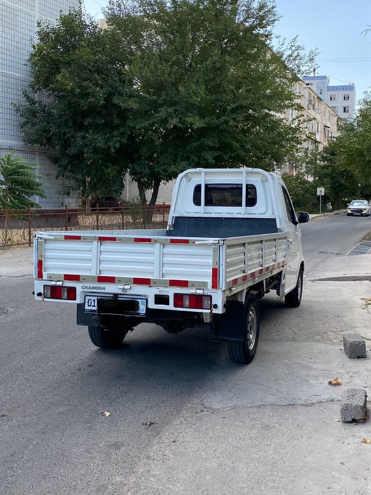 Продается Changan грузовой